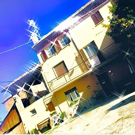 Alojamento de Acomodação e Pequeno-almoço Felix House Codevilla