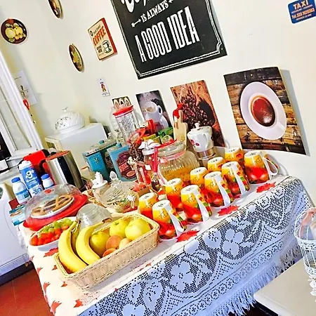 Alojamento de Acomodação e Pequeno-almoço Felix House Codevilla