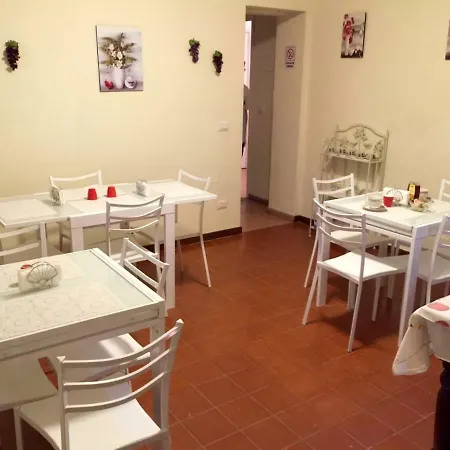 Felix House Frühstückspension Codevilla