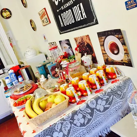 Frühstückspension Felix House Codevilla