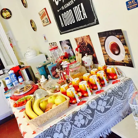 Bed & Breakfast Felix House Codevilla
